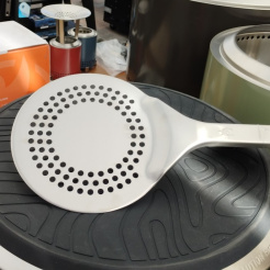 Perforovaná šupka na pizzu Solo Stove