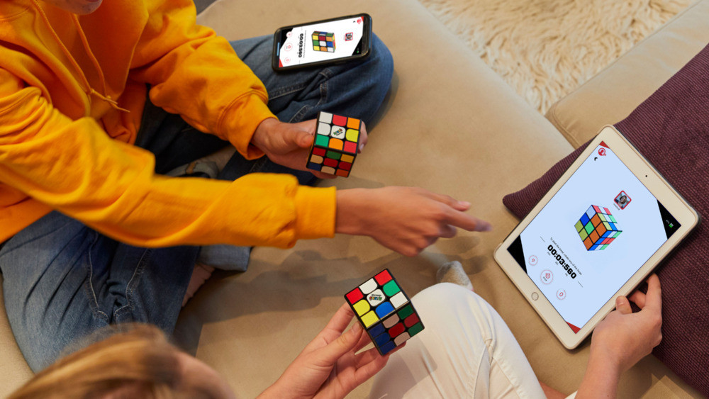 Predstavenie hlavolamu Rubik´s X