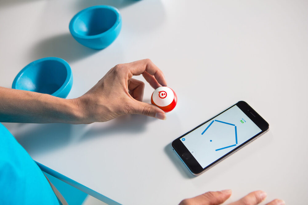 Predstavenie robotickej gule Sphero Mini