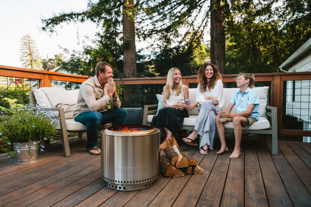 Bezdymový krb s podstavcom