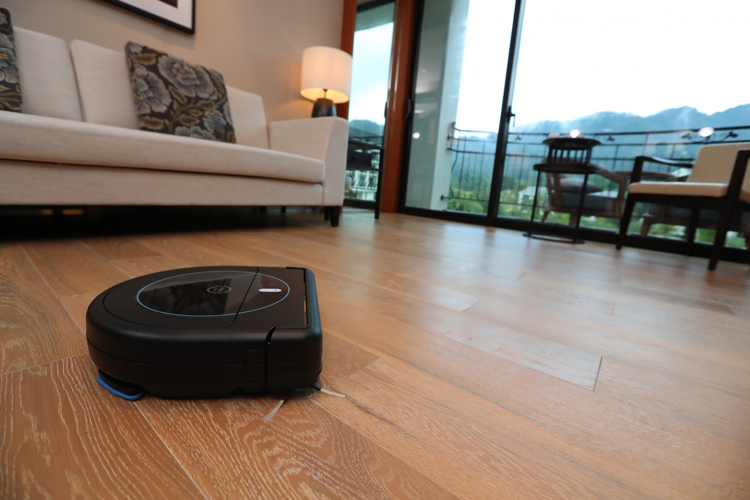 Predstavenie robotického mopu Hobot LEGEE-668