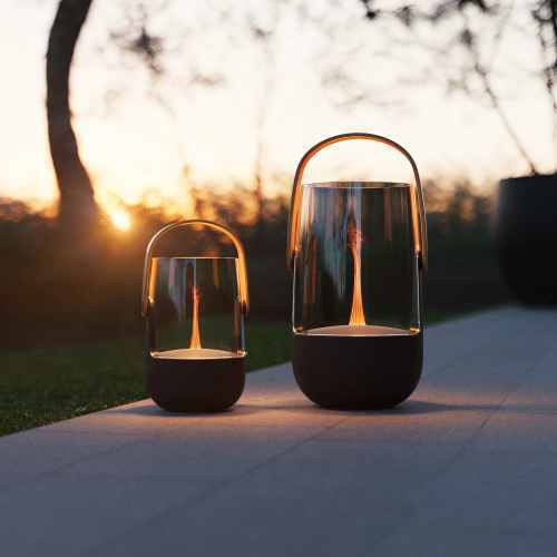 Magická hra svetla a vôní na vašej terase