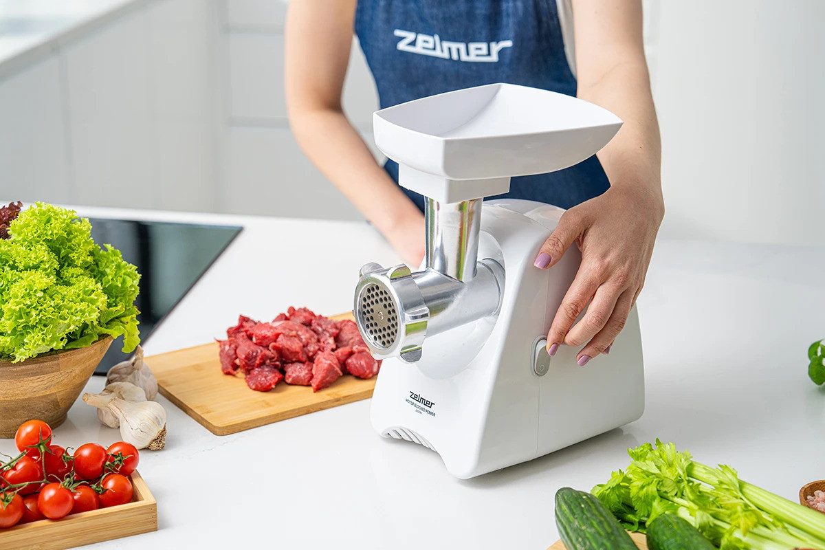 Tri taniere a obojstranný nôž