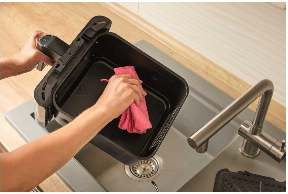 Rýchle čistenie vďaka nepriľnavému povrchu