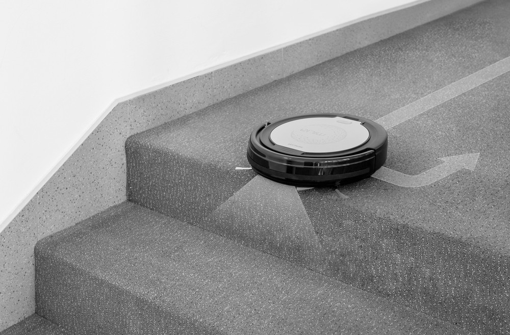 Nespadnem zo schodov s infračervenými snímačmi