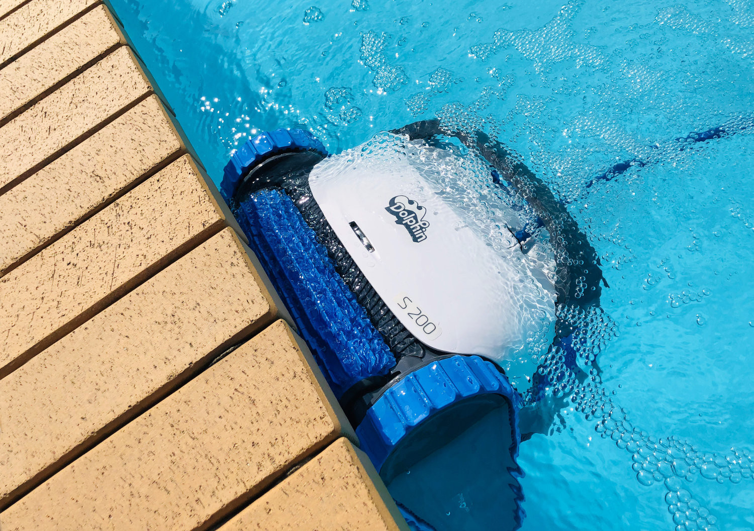 Kompletné pokrytie bazéna