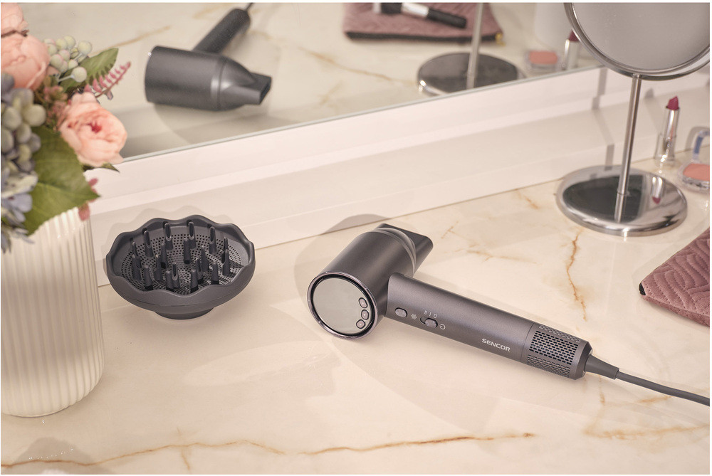 Praktické príslušenstvo a kompaktný dizajn