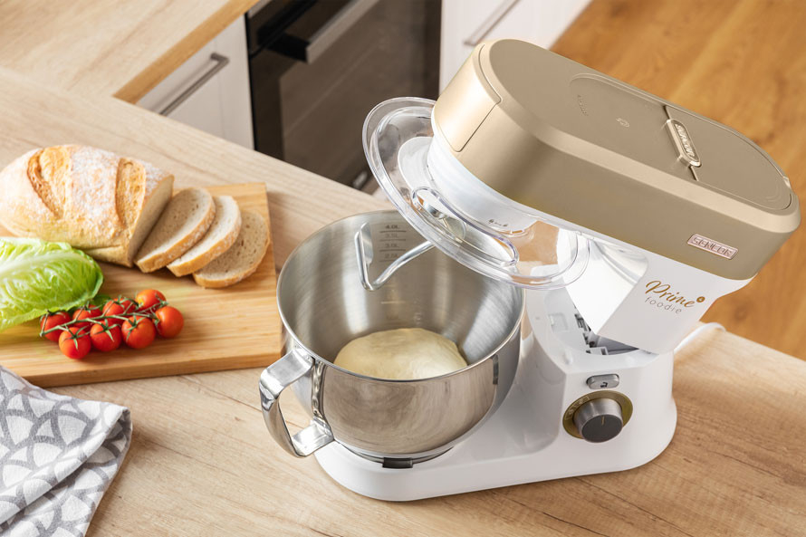 Predstavenie kuchynského robota Sencor STM 3787CH