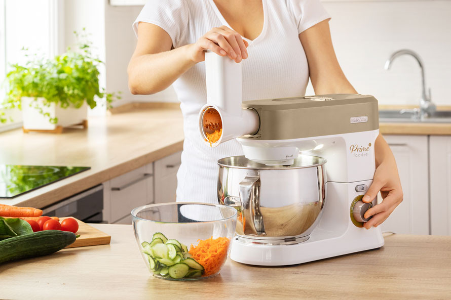 Sencor so 4 nástavcami na strúhanie z nehrdzavejúcej ocele