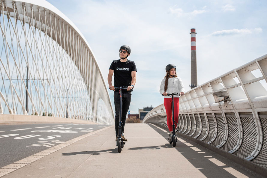 Predstavenie elektrického skútra Sencor Scooter S70