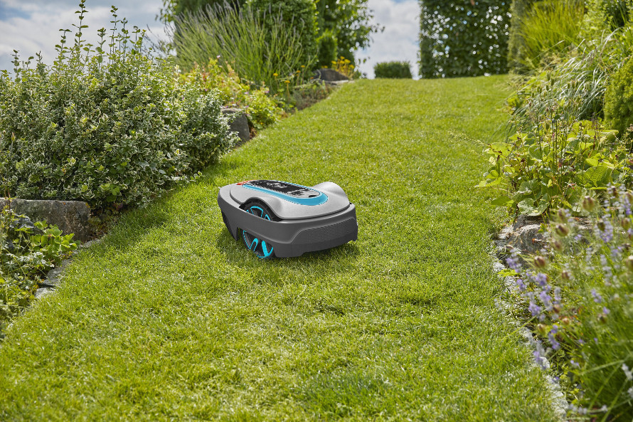 Predstavujeme robotickú kosačku Gardena Sileno city 400